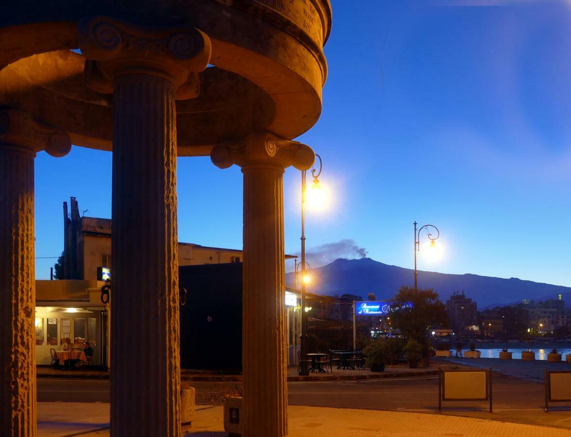 Hippocampus B&B Giardini Naxos Exterior photo